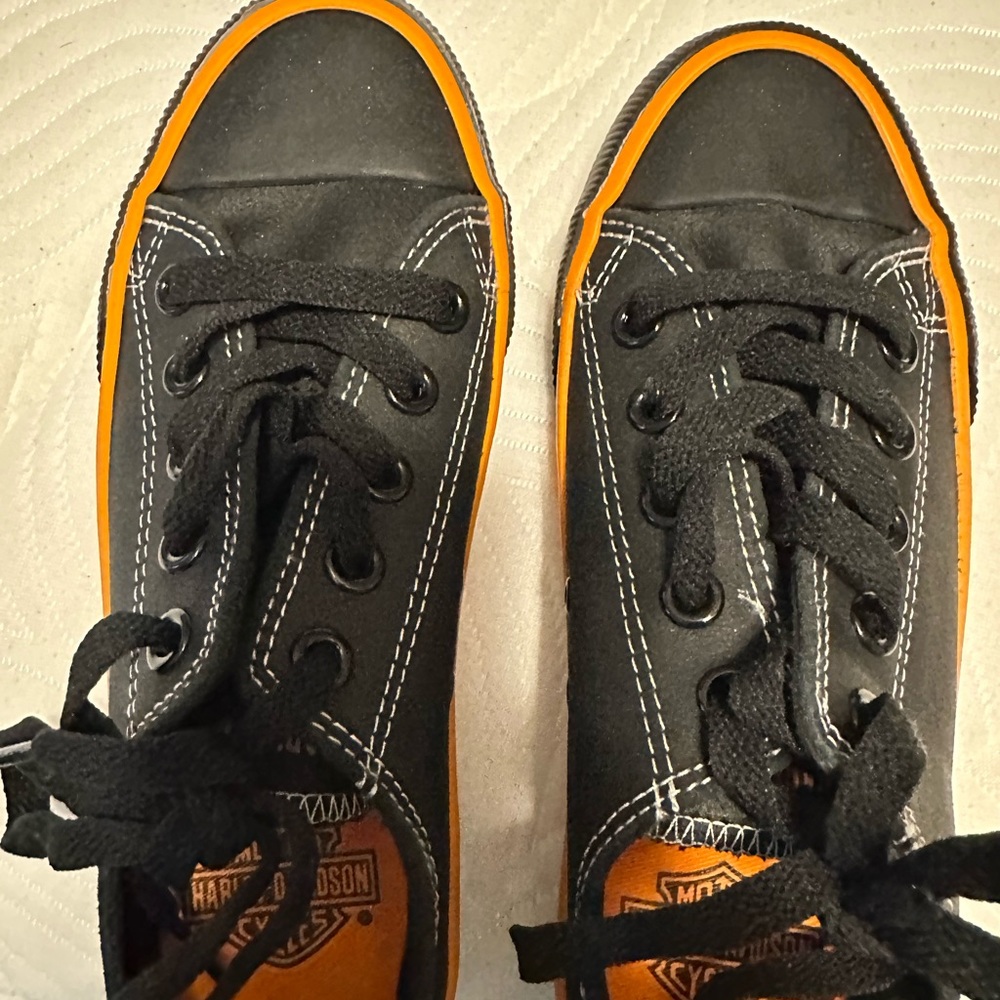 Harley Davidson shoes only wore once